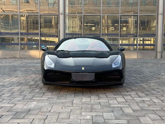 Ferrari 488