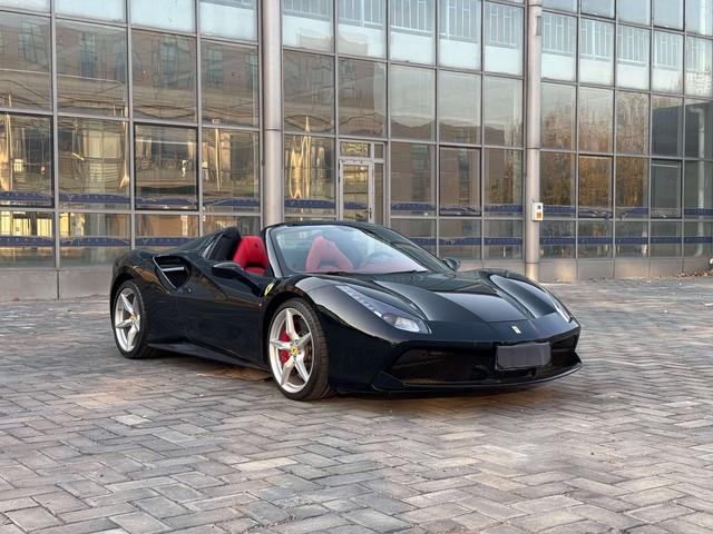 Ferrari 488