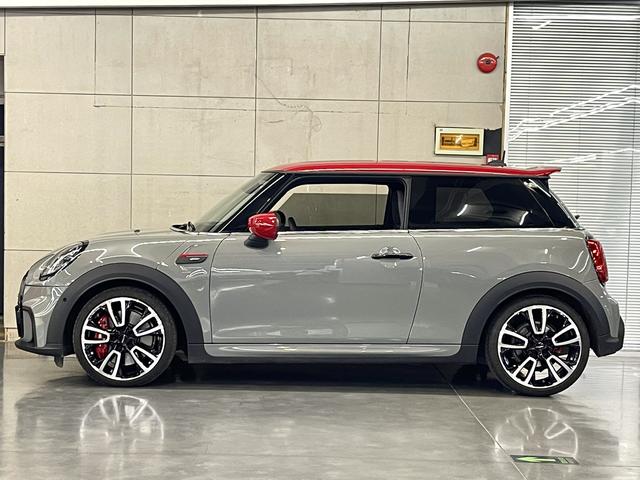 MINI JCW