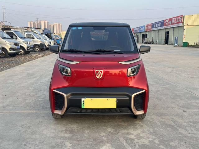 Baojun E200