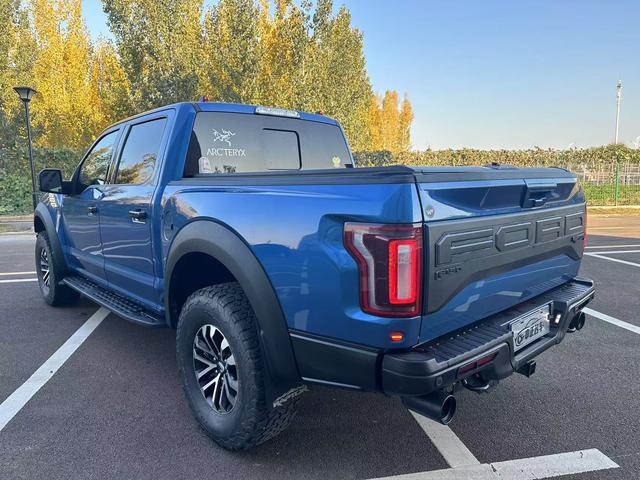 Ford F-150 Raptor