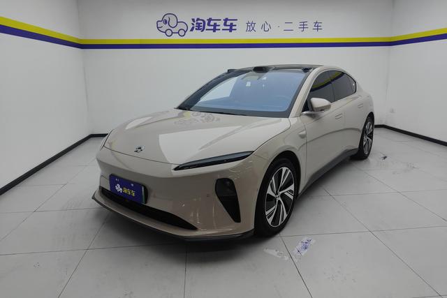 NIO ET5