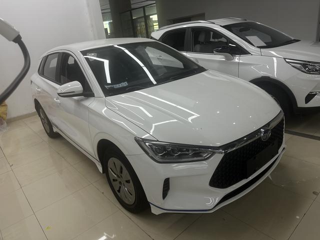 BYD e2