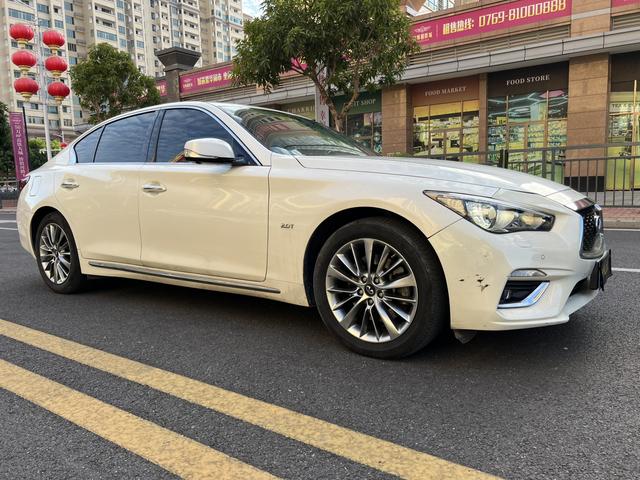 Infiniti Q50L