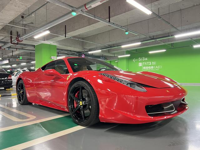 Ferrari 458