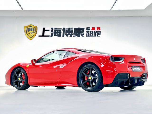 Ferrari 488