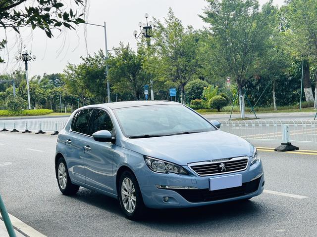 Peugeot 308S