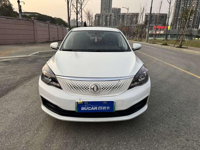 Dongfeng Fengshen E70