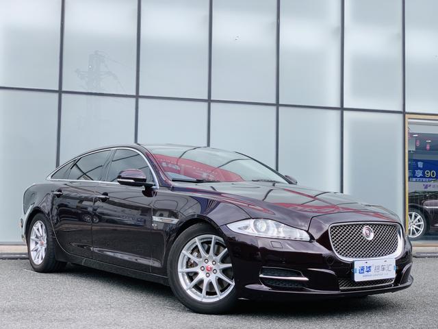 Jaguar XJ