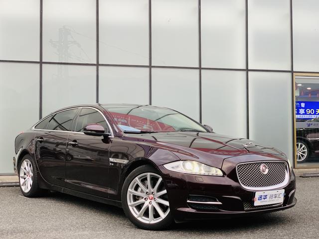 Jaguar XJ