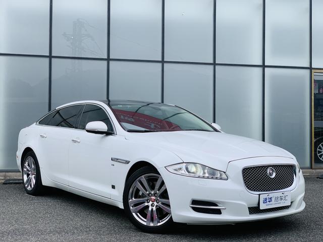 Jaguar XJ