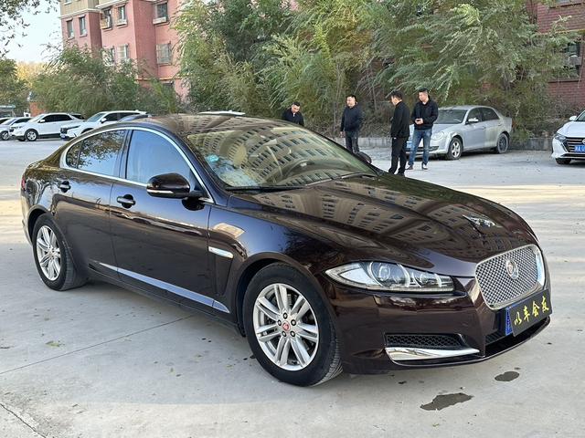 Jaguar XF