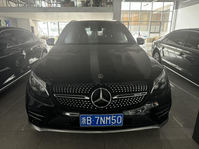 Mercedes-Benz GLC AMG