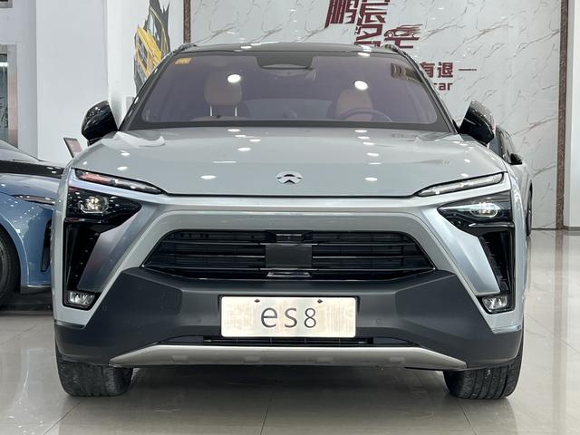 NIO ES8