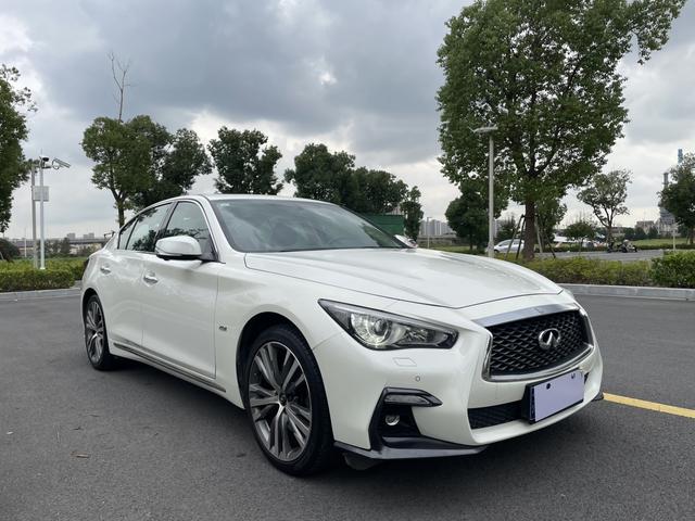 Infiniti Q50L