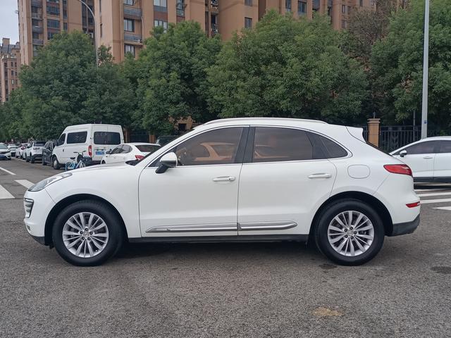 Zotye SR9