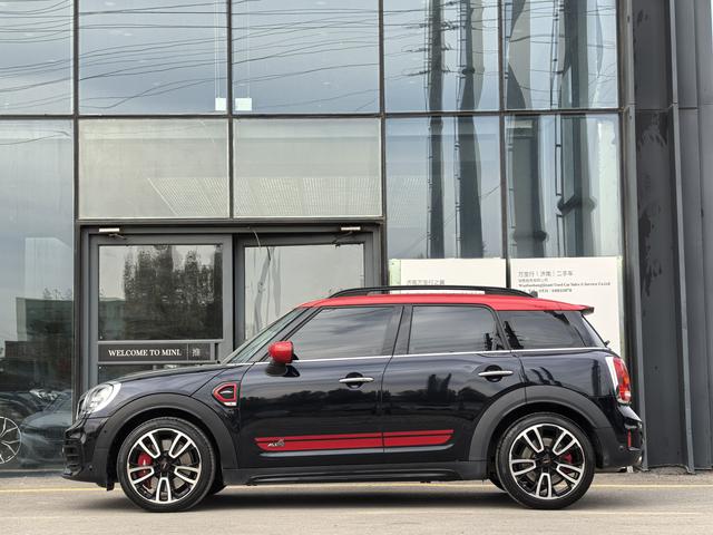 MINI JCW COUNTRYMAN