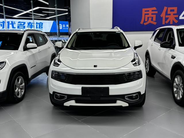 Lynk & Co 01