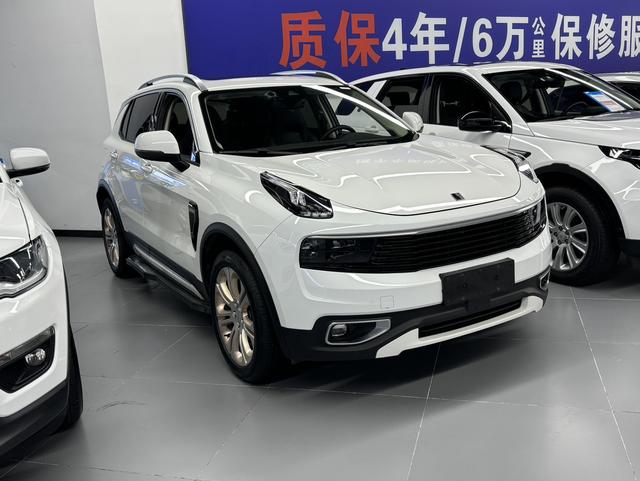 Lynk & Co 01