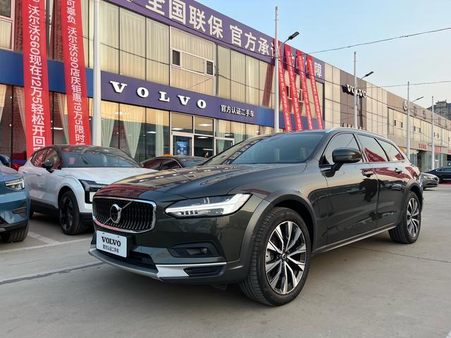 Volvo V90