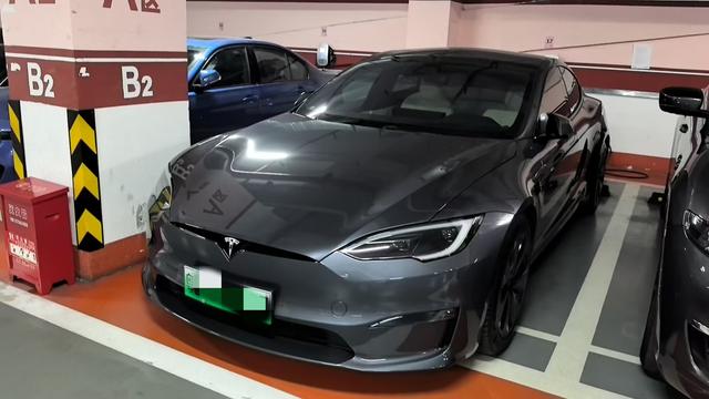 Tesla Model S