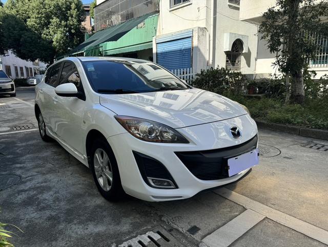 Mazda 3 star