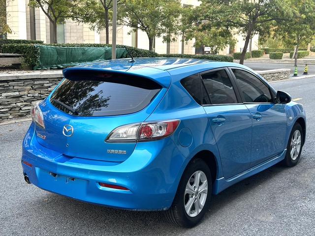 Mazda 3 star