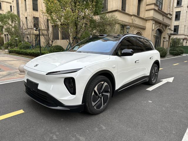 NIO ES6