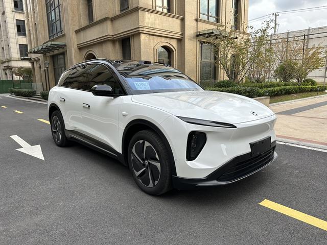 NIO ES6