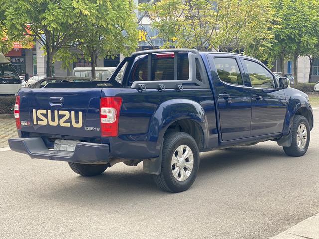 Isuzu Suzutaku