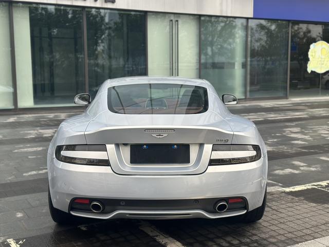 Aston Martin DB9