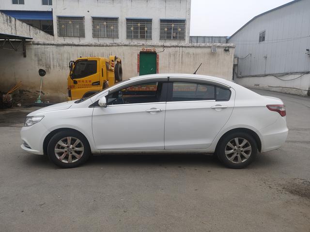 Dongfeng Fengshen A30