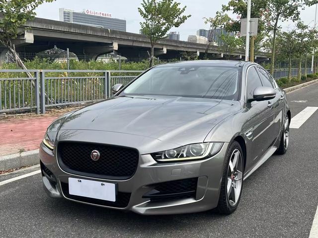 Jaguar XE