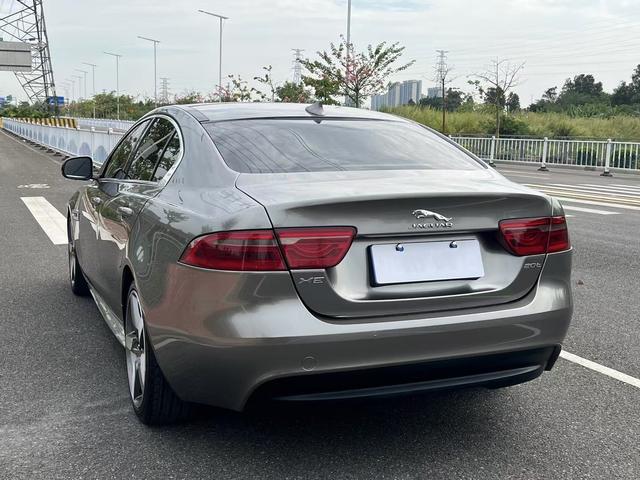 Jaguar XE