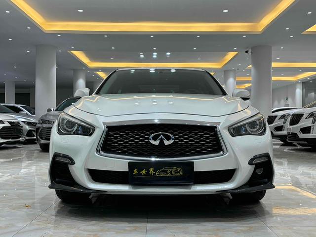 Infiniti Q50L