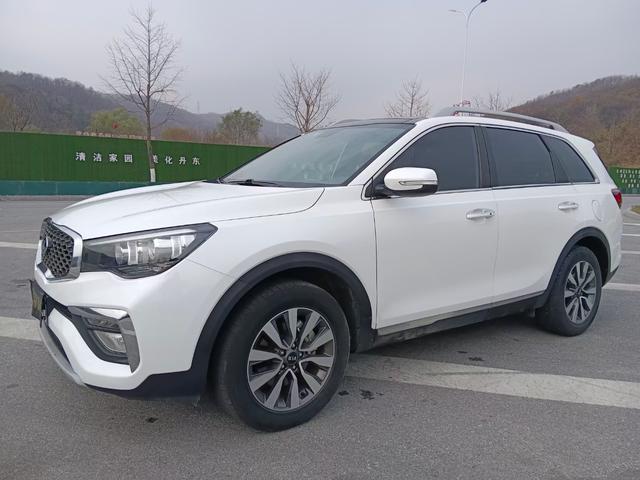 Kia KX7