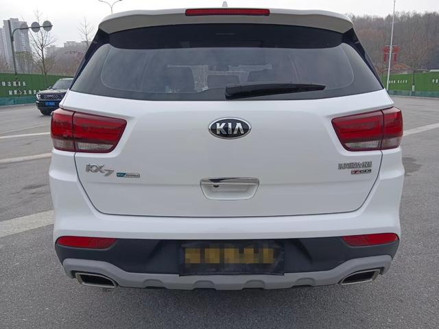 Kia KX7