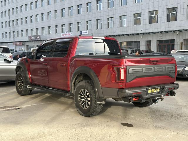 Ford F-150 Raptor