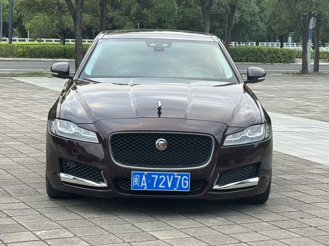 Jaguar XFL