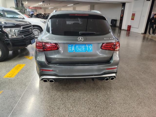 Mercedes-Benz GLC AMG