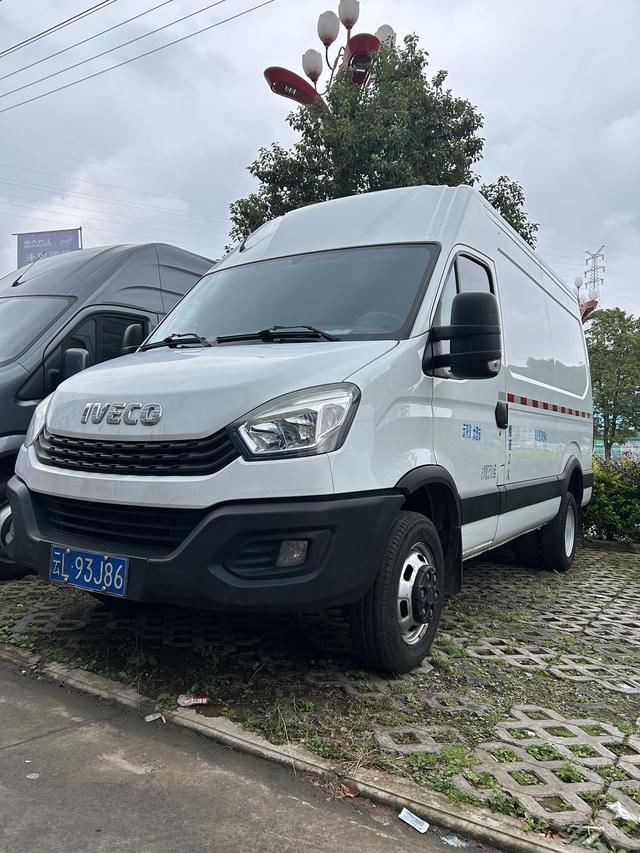 Iveco Wolfson