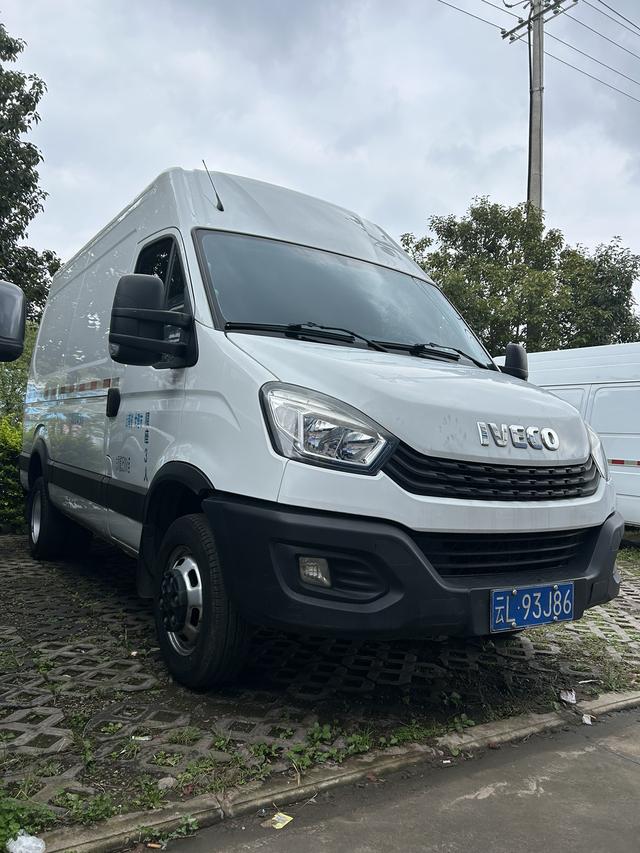 Iveco Wolfson