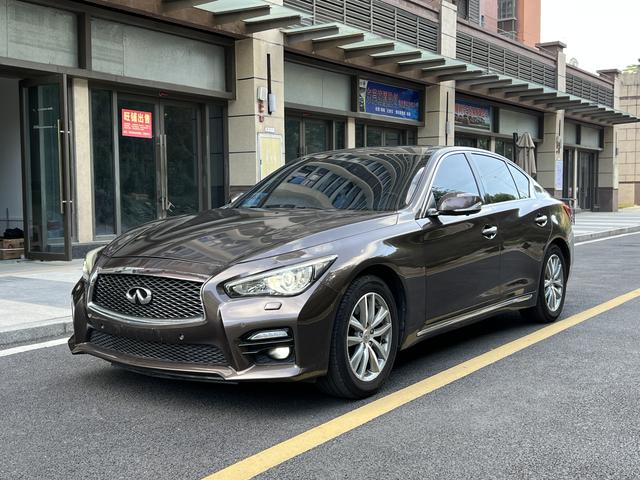 Infiniti Q50L