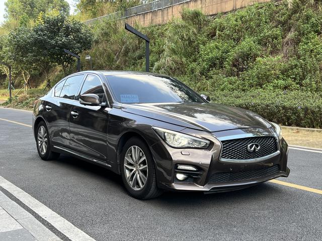 Infiniti Q50L