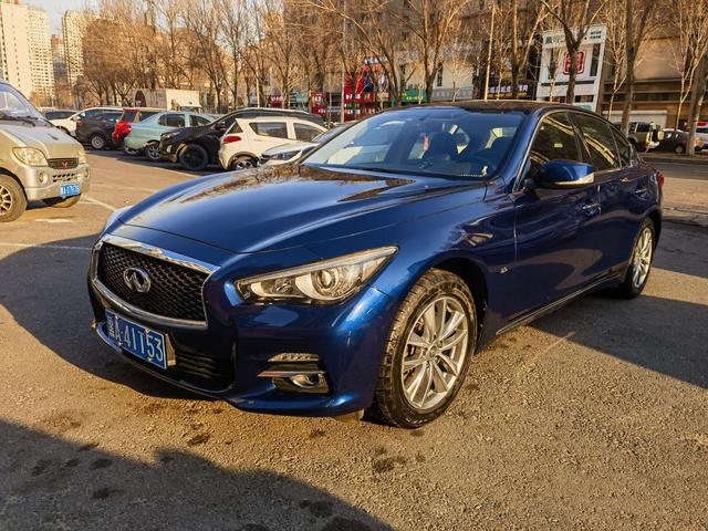 Infiniti Q50L