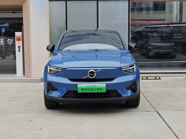 Volvo C40 EV