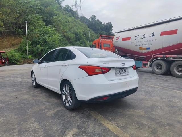 Chery Arrizo 5