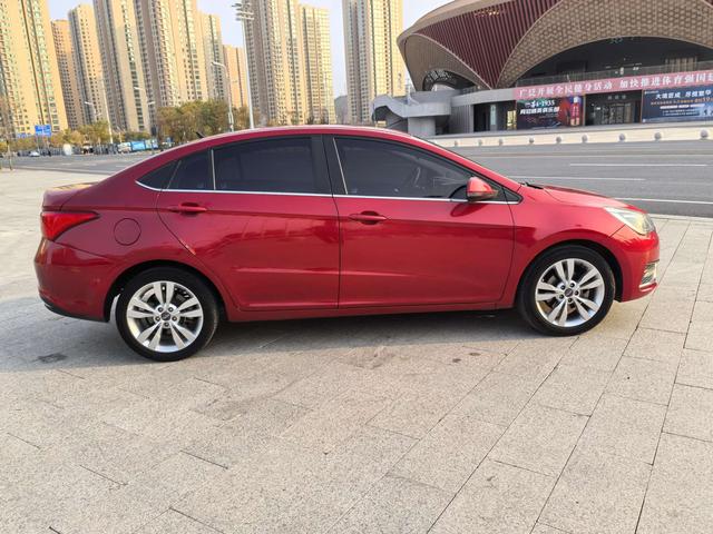 Chery Arrizo 5