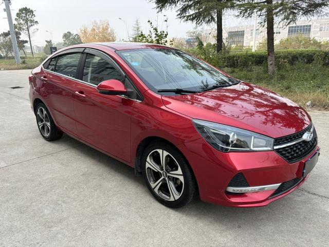 Chery Arrizo 5