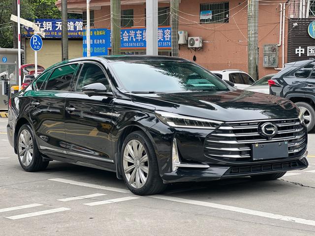 GAC Trumpchi GA8